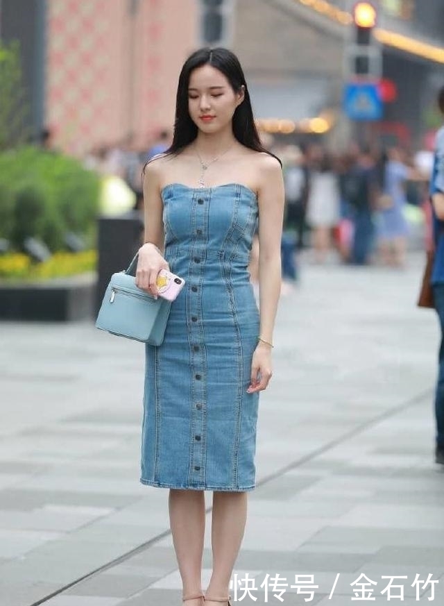 时尚|连衣裙穿起来很有范,简洁大气,轻松穿出时尚达人气质
