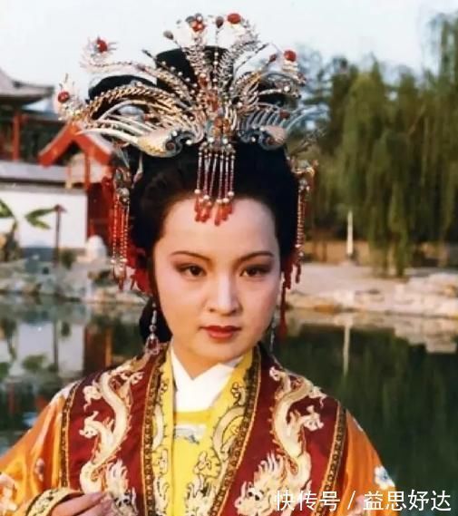 天子&一捧雪伏下贾家之败:当今天子看上了啥宝贝,竟然要把荣国府抄家