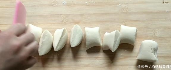 妈妈用了30年的单饼配方，柔软筋道，凉了不硬，配上炸豆角，香