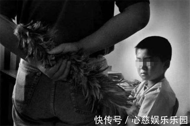 暴打|“爸爸我不敢了”,6岁男孩因顶嘴被爸爸暴打,奶奶无奈偷偷报警