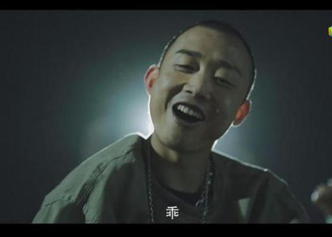 陳小春|娛樂(lè)圈中講義氣，到底是GAI太天真，還是陳小春“提不動(dòng)刀”了