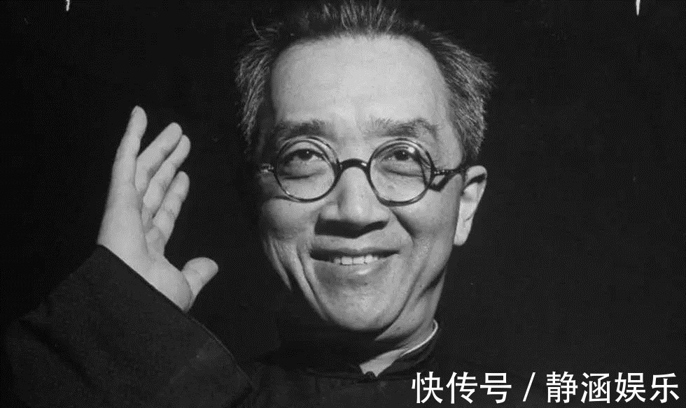 美国$1955年,35岁的张爱玲在美国遇到落魄的胡适,看到了自己后半生