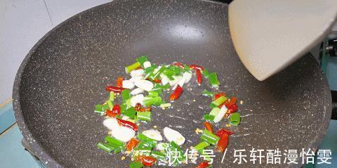 千叶豆腐|千叶豆腐这样做实在太香了,外焦里软,香辣解馋,上桌就光盘