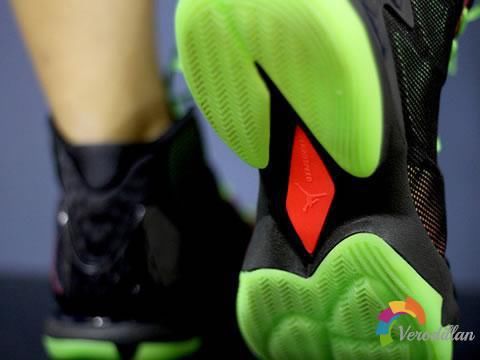 Jordan Super.Fly 4篮球鞋，影子系列的崛起