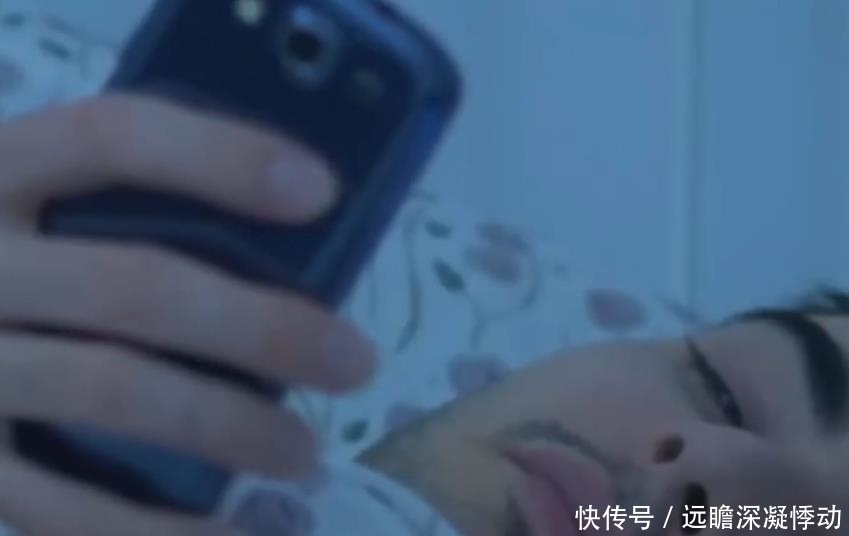 手机的时|睡前玩手机的危害有多大?不少人心慌了,真相在这里