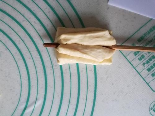 这么地道的中式早餐，在家自己就能做，外酥里嫩，美味可口