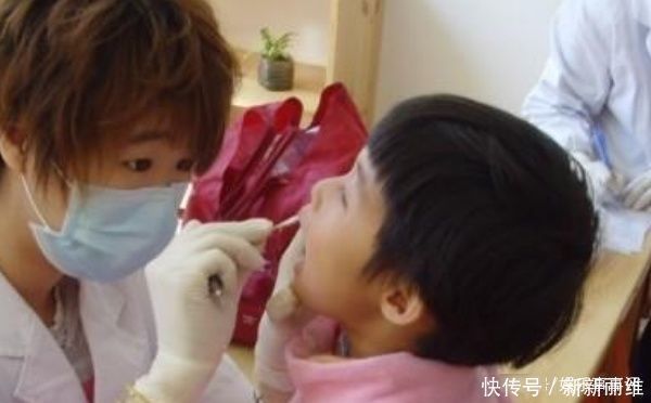 抢救|3岁女童突然流鼻血,医生检查后无法抢救,宝妈痛哭:是我害了她