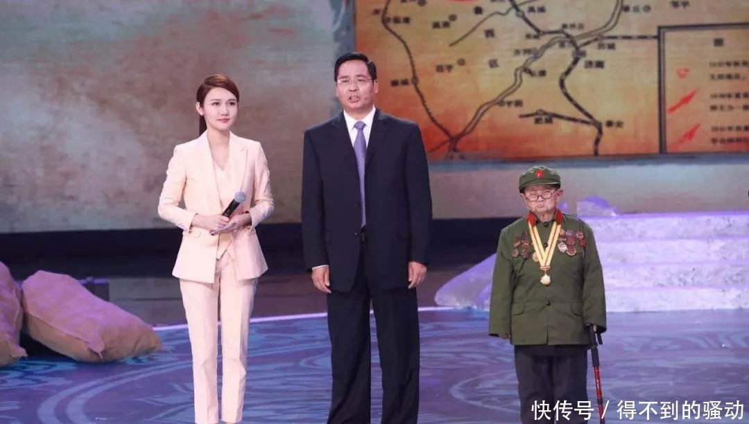 军功|抗战英雄身高1米2，13岁参军立8次军功，萧华送“野马”绰号