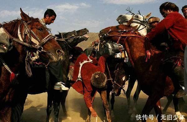 后裔|帖木儿的后裔巴布尔征服阿富汗,当地人纷纷嘴里咬着草向他投降!