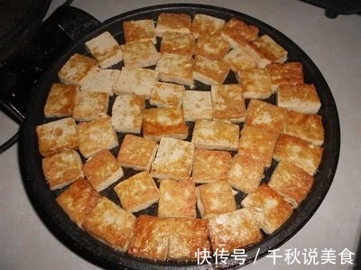 煎豆腐，下锅前多加这一步，豆腐才能金黄酥脆，不粘锅！
