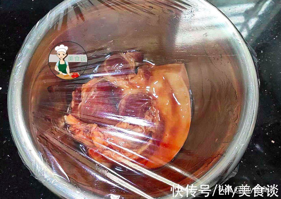 里脊肉|把猪肉放进电饭锅,不加一滴水直接焖,出锅香到流口水,渣都不剩