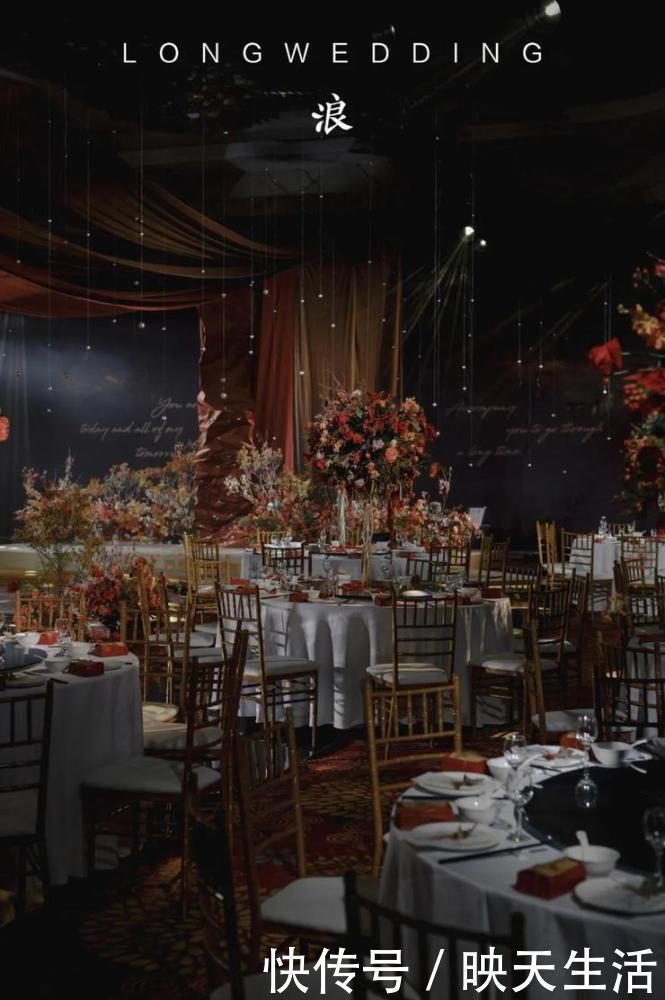 婚礼|用丝绒材质营造出立体感和空间感的梦境婚礼,有让你沉迷其中吗?