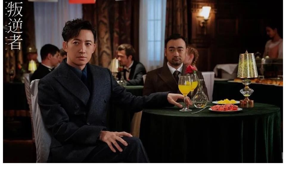 周游|專訪導(dǎo)演周游：主創(chuàng)集體“較勁”，解鎖《叛逆者》成功密碼