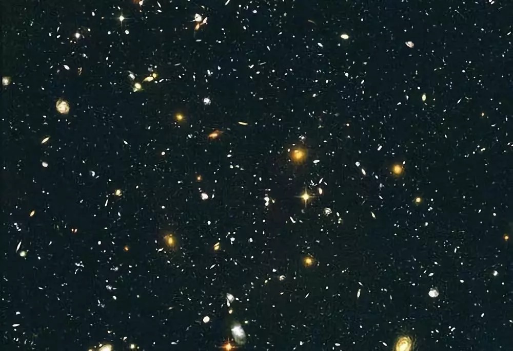 宇宙中的地球(组图),当你骄傲或绝望时看看,会找到平和与勇气