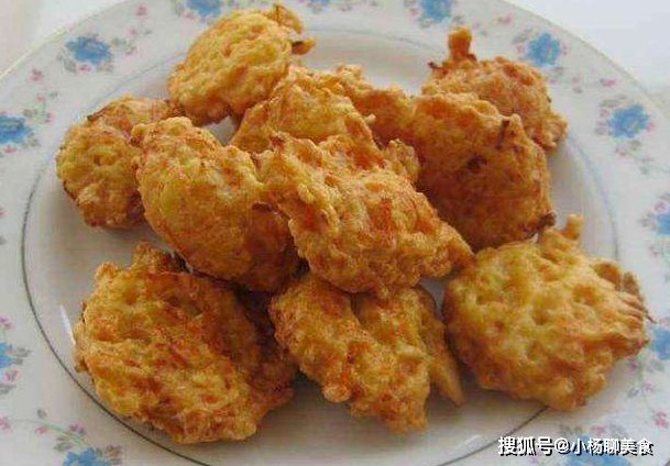 炸萝卜丸子时，别再用水调了，原来一直做错，难怪不酥脆！