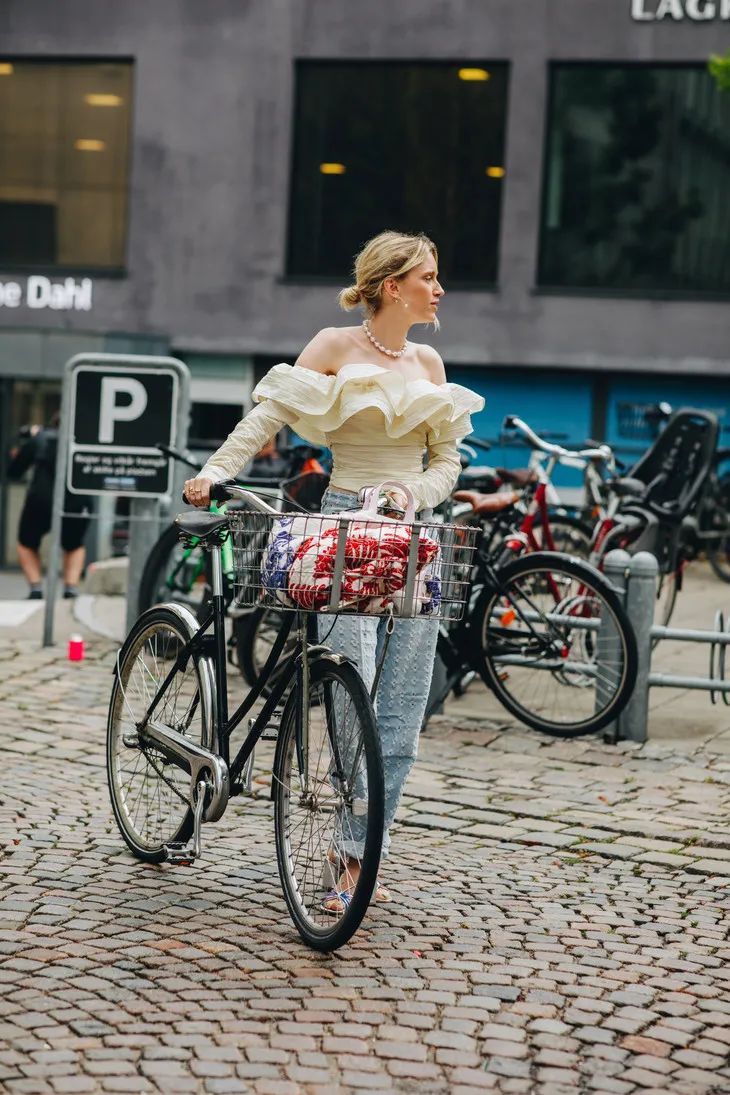 针织|一字肩针织衫,9月不穿傲娇下线