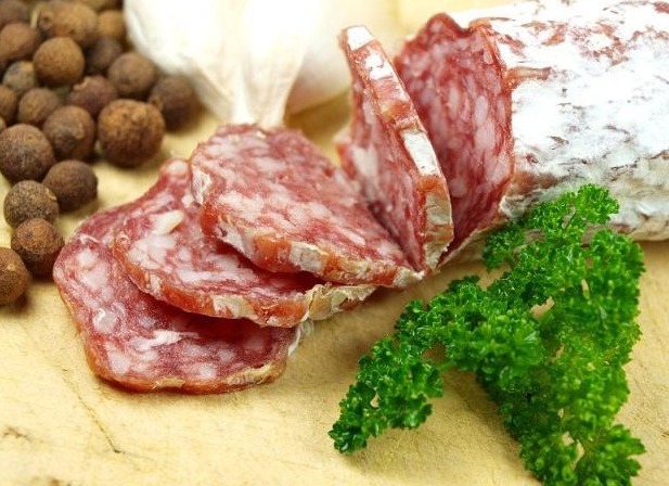 食物|加速高血压的3种食物，若你一个都不爱吃，那恭喜了