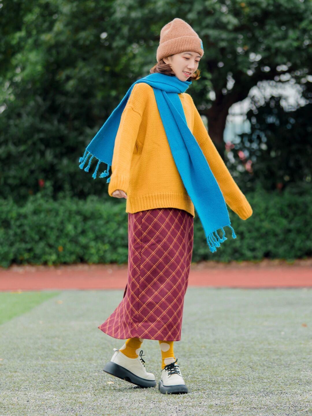 个子|小个子女孩快冲!今冬穿一条格纹裙就够了,养眼减龄还耐看