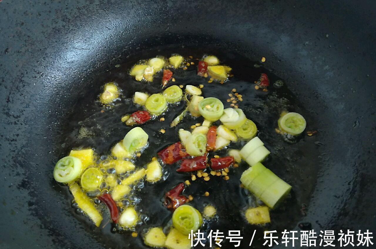 清肠|炎热酷暑，这菜遇见别错过，简单炒一盘，爽口解腻，刮油清肠