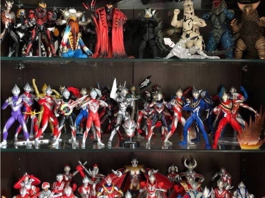 shf|网友调侃养儿子像养奥特曼,家里奥特曼玩具堆成山,一口气认不完