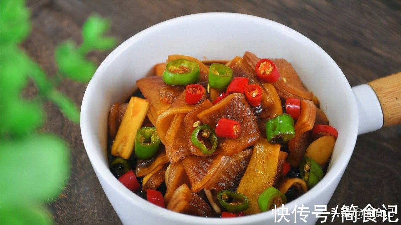 腌萝卜，加盐杀水是大错！教你酒店做法，又脆又入味，放1年不坏