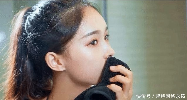 口红 学生偏爱的3种廉价化妆品,9块9口红不算啥,最后一种很伤肤!