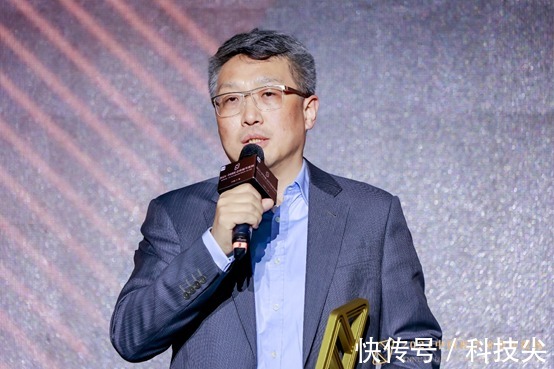 颁奖典礼|斩获年度科技人物奖!令中国的5G依然领先的技术“掌舵人”:展锐CEO楚庆