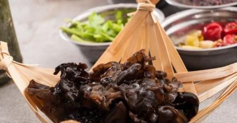  面对|整天面对电脑的人：此些食物请列入饮食“黑名单”，防辐射效果好