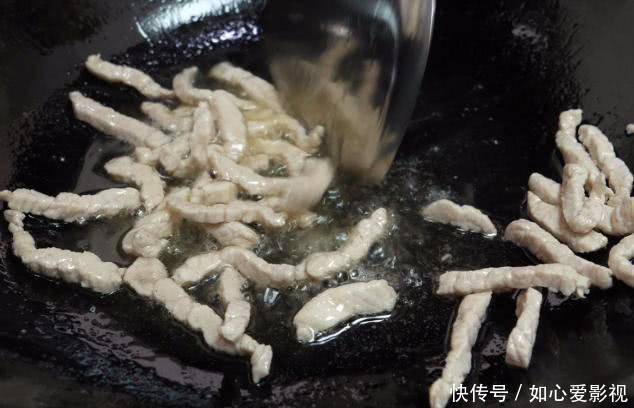 淀粉|炒肉时,别只知道加淀粉!学会这2招,肉又香又嫩不粘锅