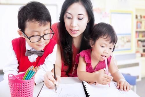 妈妈们|“我后悔生二胎了”35岁宝妈深夜发文哭诉,每个字中都透漏着心酸