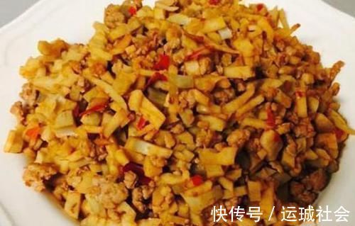 人到中年,常吃3种食物,清理肠胃,润肠通便,好处多多