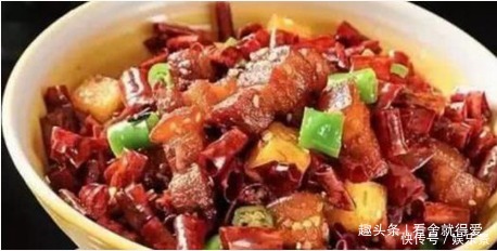 几道鲜美开胃的家常菜,香气扑鼻,让人食欲满满,大人孩子都爱吃