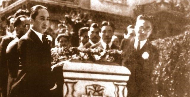 民国女神级演员,自尽后10万市民自发为她送葬,鲁迅提笔为她著文