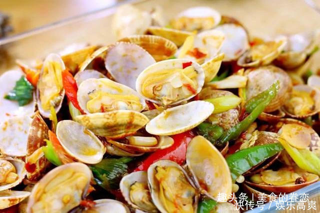 下饭菜：爽口鹅肠，爆炒花蛤，香煎豆腐，萝卜焖牛肚