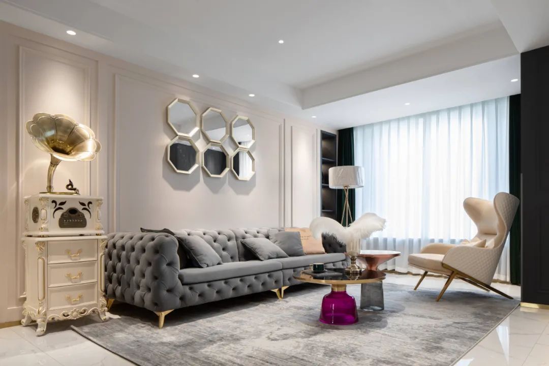 天花|360㎡现代轻奢,有琴房、有舞蹈室,还有独特的楼梯,设计很情趣