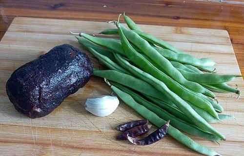 补血|吃猪肝不如吃它,铁是猪肝的2倍,补铁补血抗衰老,脸色红润精神好