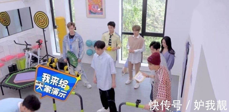 何老師|豆瓣3.2分,無聊游戲+尬捧新人,這檔國民綜藝終究是黃了