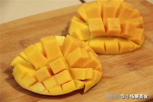 聪明人专挑这4种芒果买，个个鲜嫩多汁，果核小果肉多！