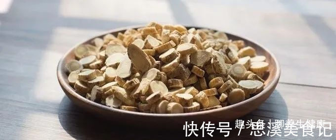 抱朴子|一个2000多年前的养生方,1味药泡水,服之十六年,面色如玉女!