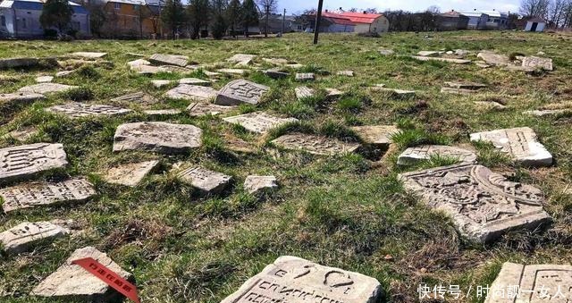 公墓|永不搬迁的市区公墓10万坟墓堆叠12层,城市变“纪念馆”