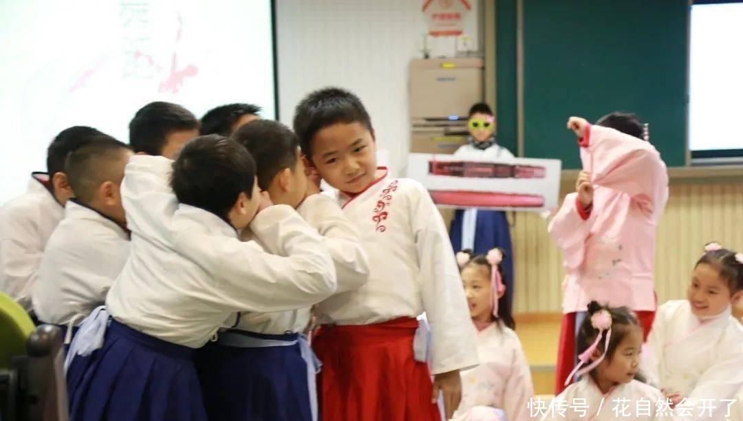 课程|国旗下课程丨文物守望千年匠心薪火相传