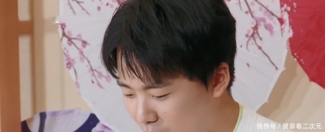 奔跑吧迎来老MC返场,刚来就遭baby针对,还被蔡徐坤抢风头