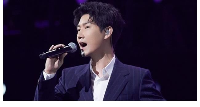 《追光吧》第一轮公演录完，吴建豪组全员晋级，还没播已淘汰一人