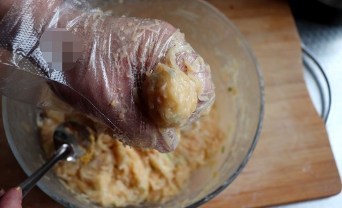 瞬间|冬天要多吃萝卜,学会这2道做法,孩子天天吵着吃,上桌瞬间扫光