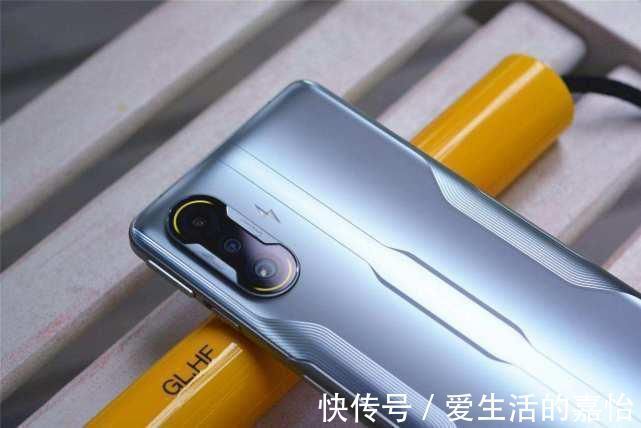 redmi k40|别被套路了！这两款高性价比机型，入手前一定要搞清楚区别