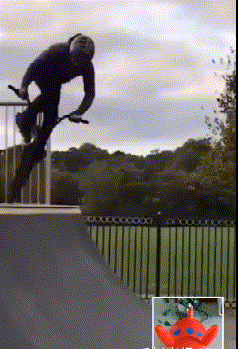 |搞笑GIF段子:妹子出来遛狗,拉都拉不住