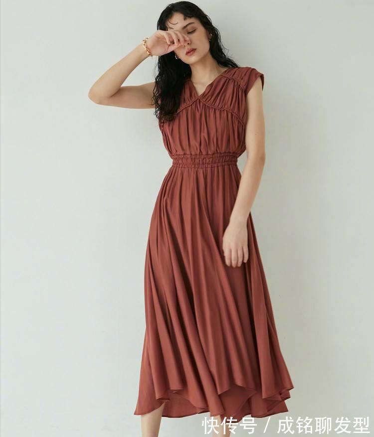 女人|有品位的女人穿连衣裙,要记住这“三要三不”原则,显瘦更优雅