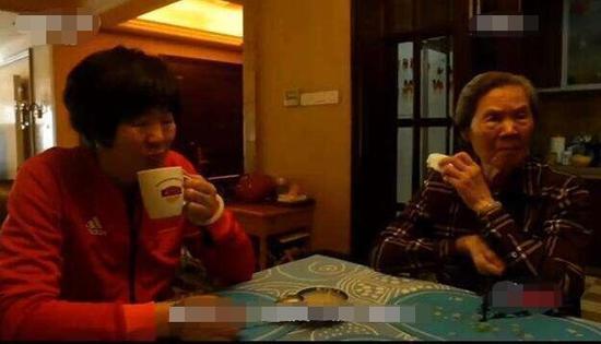 去世|郎平卸任称无愧于心,母亲在奥运前夕去世,谁将接班执掌女排?