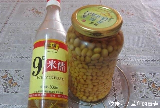 皱纹爬上脸部很显老？每晚睡前常抹皱纹克星，皮肤紧致皱纹减淡