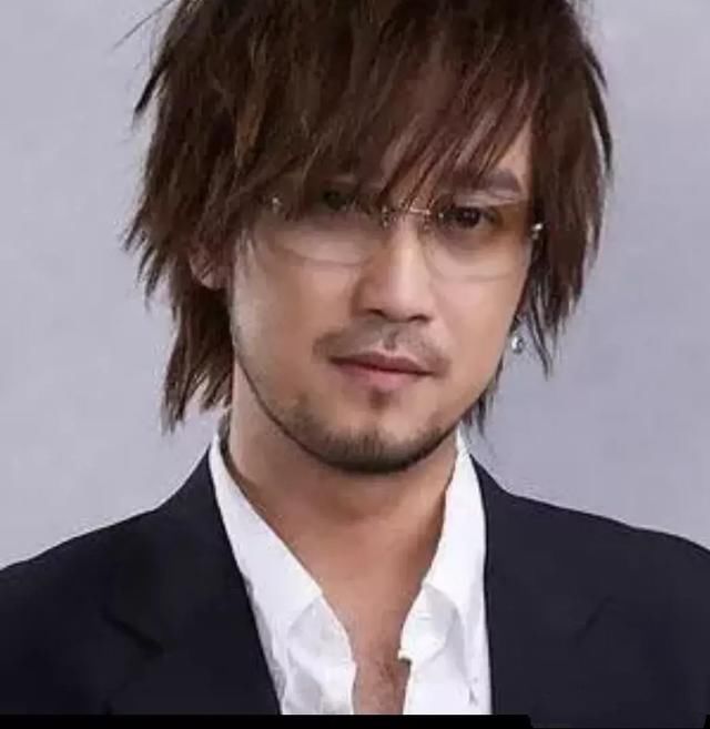 天赐 周传雄参加天赐的声音被竟然落选，沦落到被孟美岐点评！